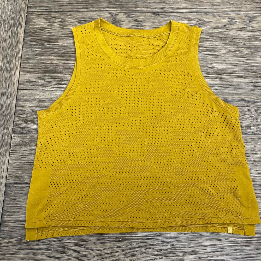 Lululemon Train to Be Tank